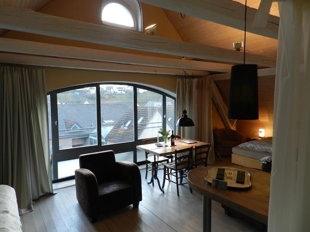 Blue Wall Bnb Gebenstorf Zimmer foto